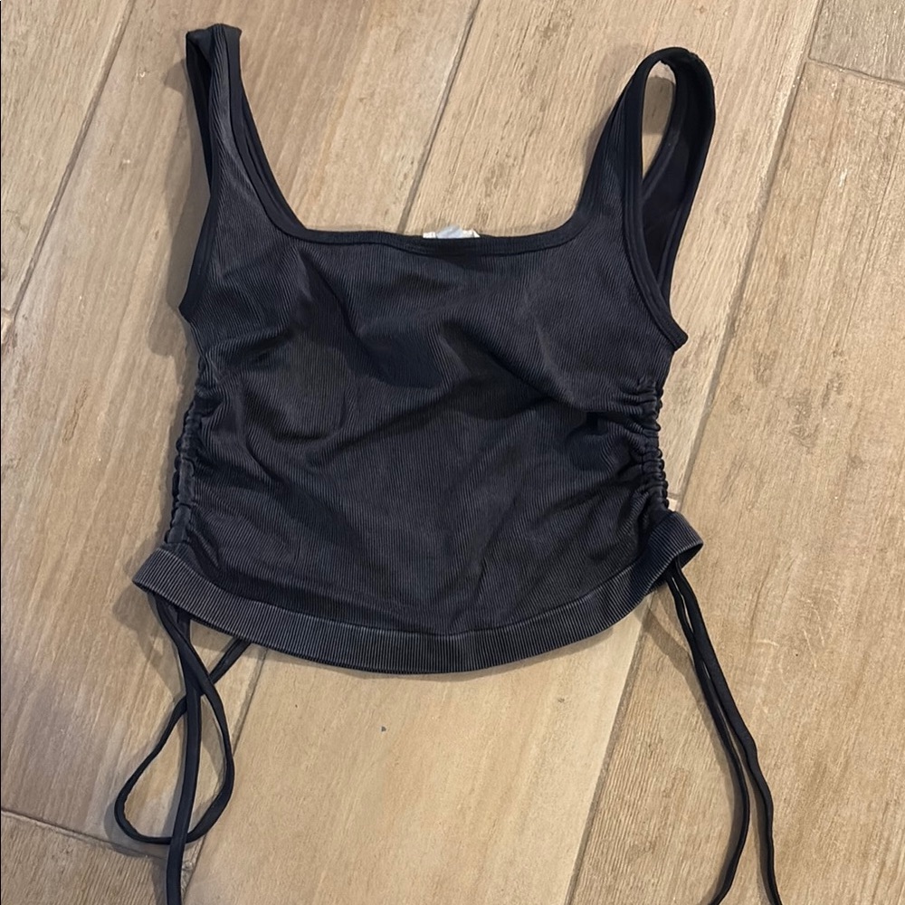 Black Sleeveless Ruched Top